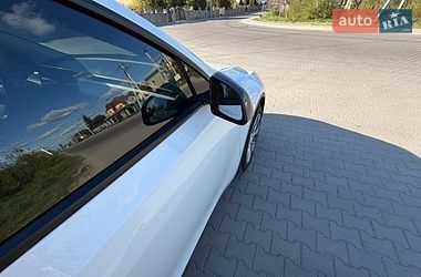 Внедорожник / Кроссовер Tesla Model Y 2023 в Львове