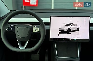 Внедорожник / Кроссовер Tesla Model Y 2025 в Киеве
