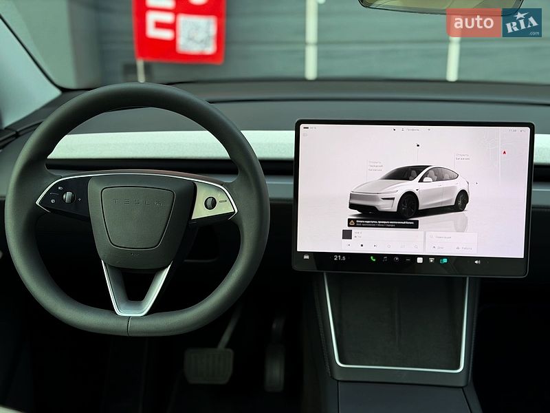 Внедорожник / Кроссовер Tesla Model Y 2025 в Киеве