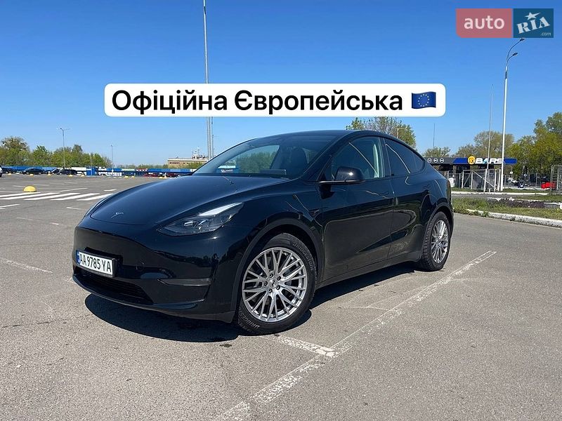 Tesla Model Y 2023