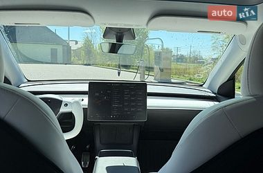Внедорожник / Кроссовер Tesla Model Y 2021 в Старой Выжевке