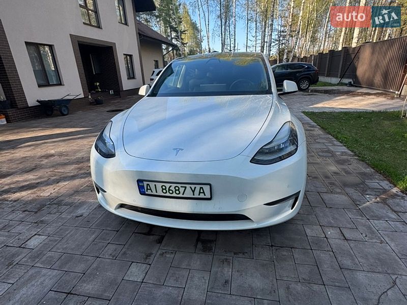 Внедорожник / Кроссовер Tesla Model Y 2021 в Киеве