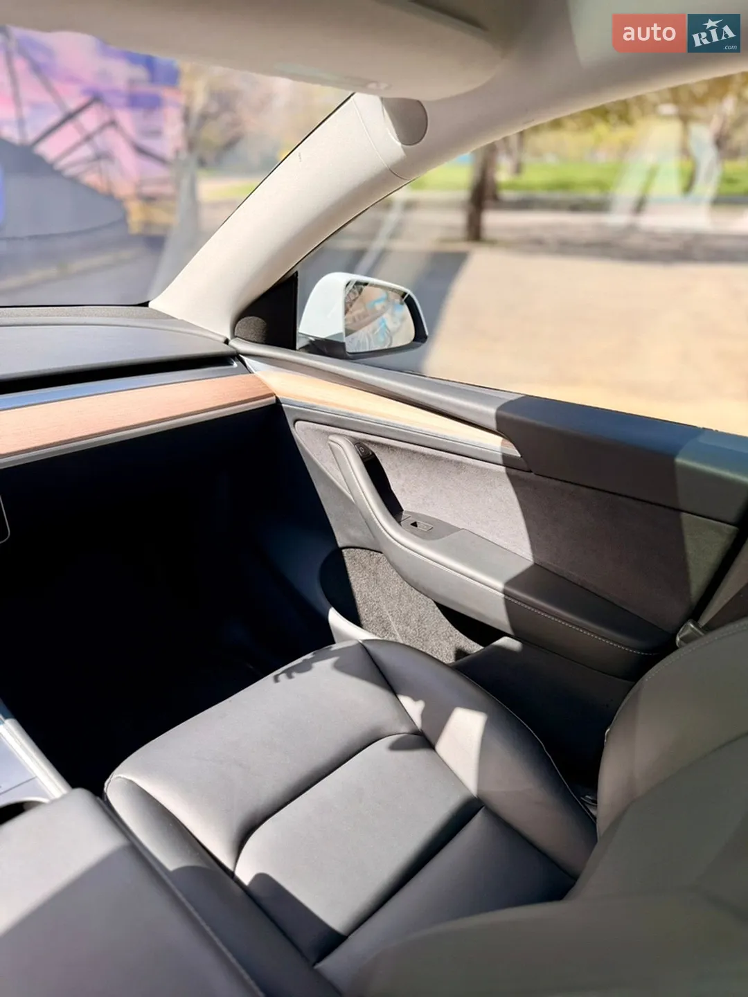 2024 Tesla Model Y - мініатюра 38