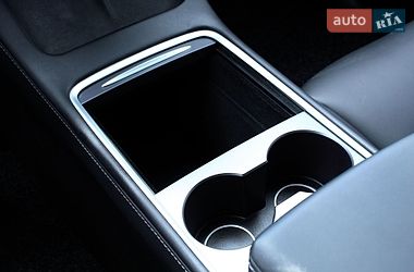 Позашляховик / Кросовер Tesla Model Y 2024 в Вінниці