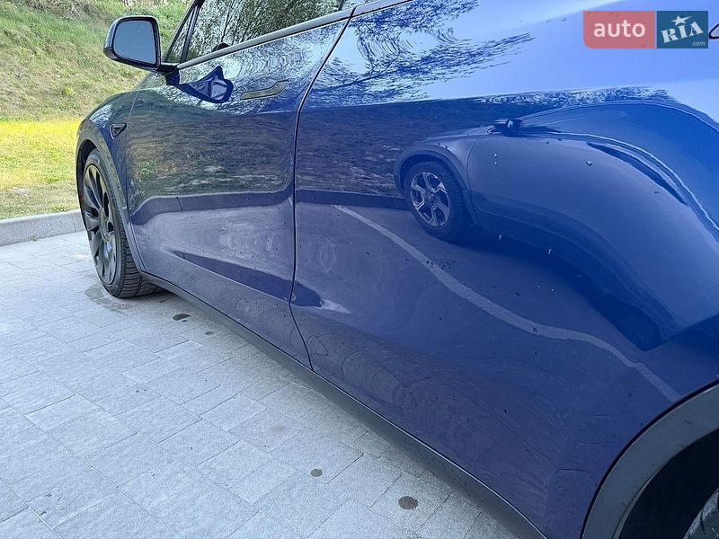 Внедорожник / Кроссовер Tesla Model Y 2021 в Львове