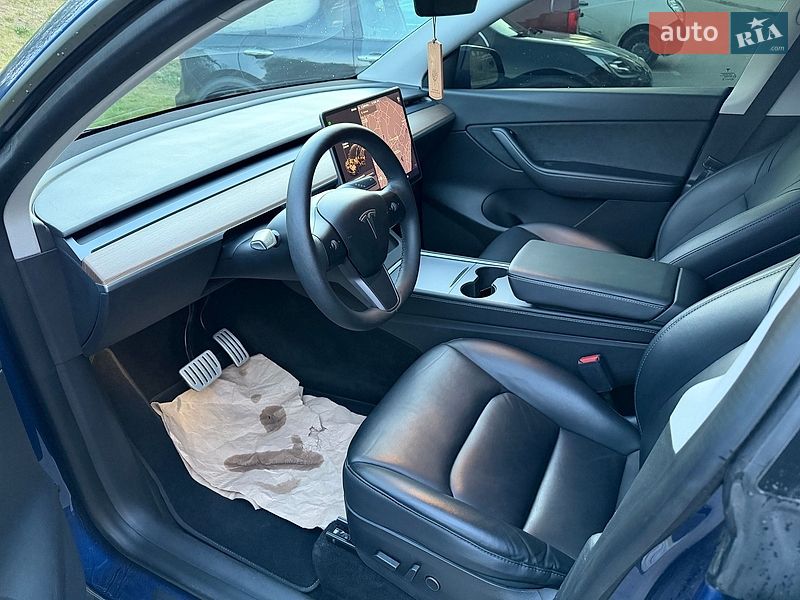 Внедорожник / Кроссовер Tesla Model Y 2021 в Львове