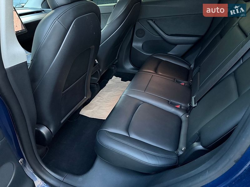 Внедорожник / Кроссовер Tesla Model Y 2021 в Львове