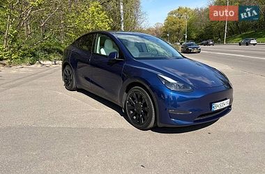 Внедорожник / Кроссовер Tesla Model Y 2023 в Киеве