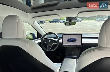 Внедорожник / Кроссовер Tesla Model Y 2023 в Киеве