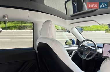 Внедорожник / Кроссовер Tesla Model Y 2023 в Киеве