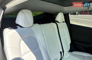 Внедорожник / Кроссовер Tesla Model Y 2023 в Киеве