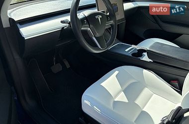 Внедорожник / Кроссовер Tesla Model Y 2023 в Киеве