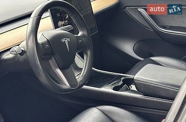 Внедорожник / Кроссовер Tesla Model Y 2020 в Дубно