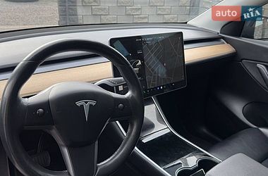 Внедорожник / Кроссовер Tesla Model Y 2020 в Дубно