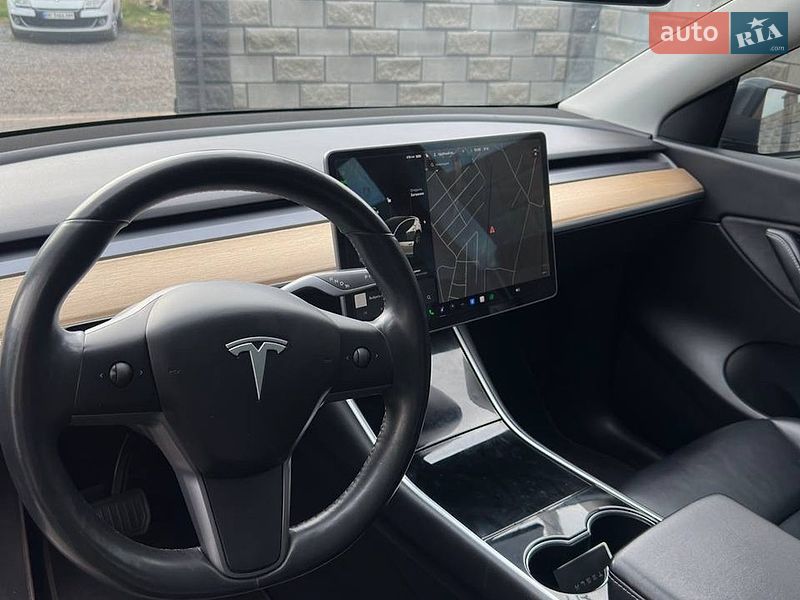 Внедорожник / Кроссовер Tesla Model Y 2020 в Дубно