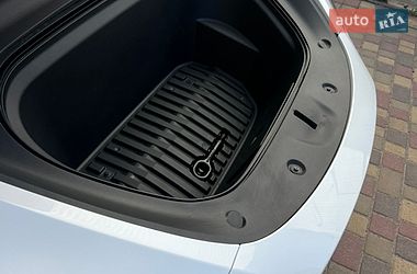 Внедорожник / Кроссовер Tesla Model Y 2020 в Виннице