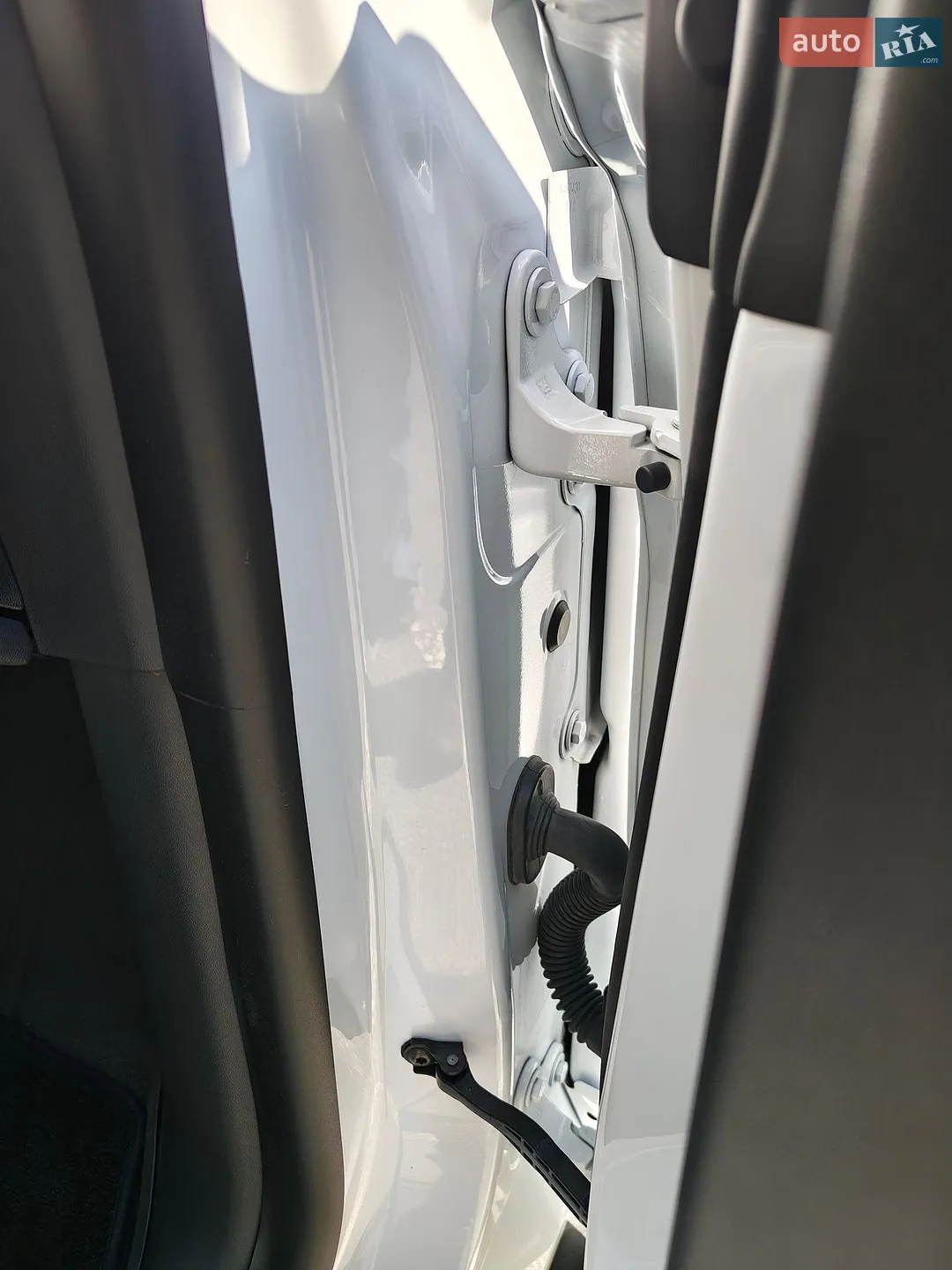 2022 Tesla Model Y - мініатюра 11