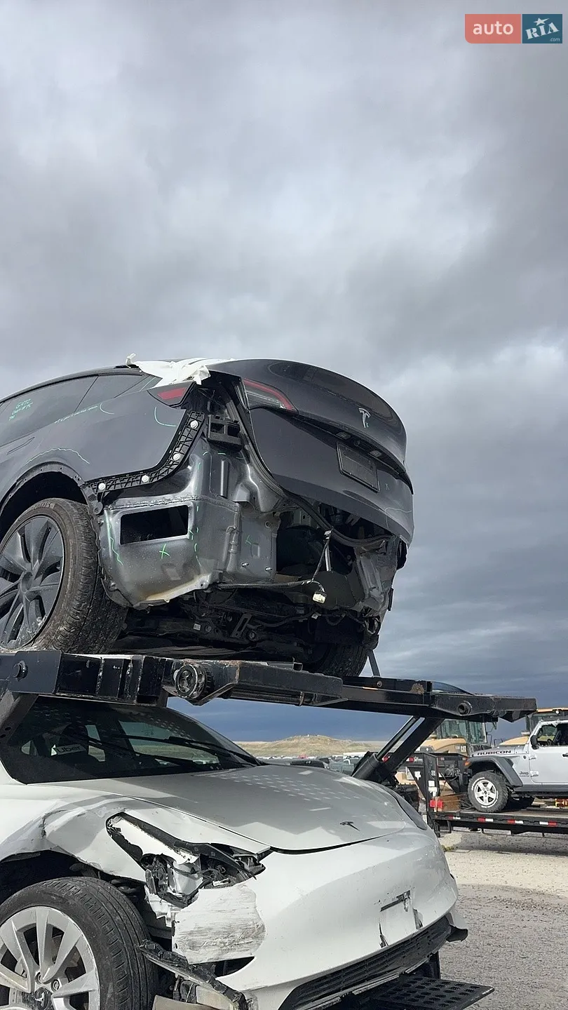 2024 Tesla Model Y - мініатюра 15