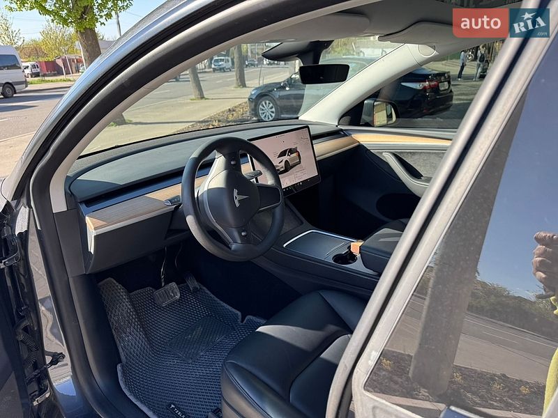 Внедорожник / Кроссовер Tesla Model Y 2023 в Виннице
