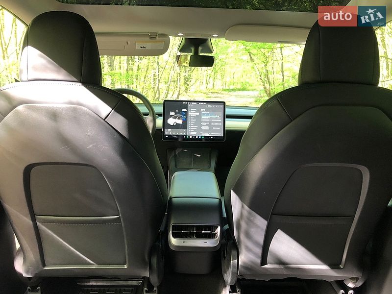 Внедорожник / Кроссовер Tesla Model Y 2022 в Житомире