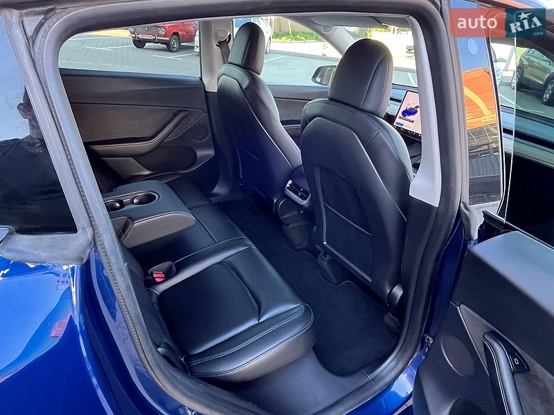 Внедорожник / Кроссовер Tesla Model Y 2021 в Борисполе
