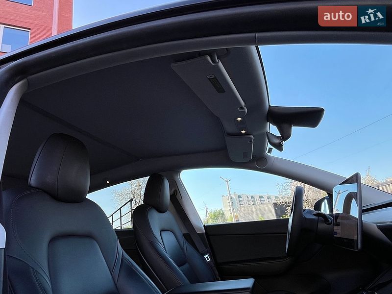 Внедорожник / Кроссовер Tesla Model Y 2021 в Борисполе