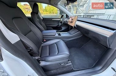Внедорожник / Кроссовер Tesla Model Y 2023 в Киеве