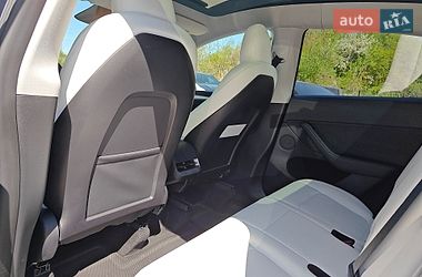 Внедорожник / Кроссовер Tesla Model Y 2024 в Львове