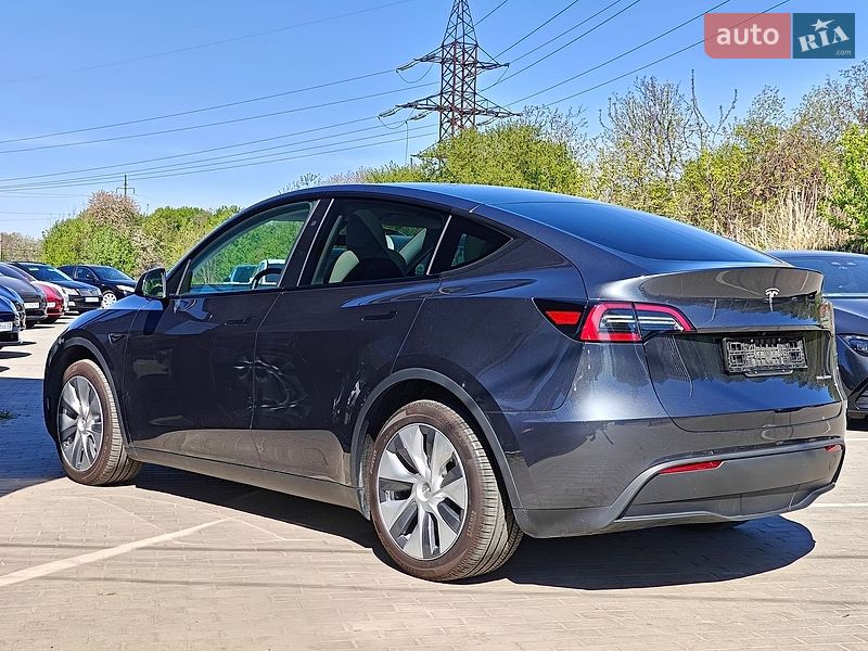 Внедорожник / Кроссовер Tesla Model Y 2024 в Львове