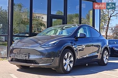 Внедорожник / Кроссовер Tesla Model Y 2024 в Львове