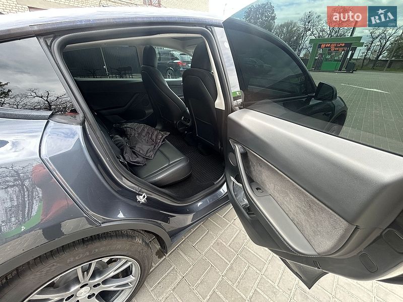 Внедорожник / Кроссовер Tesla Model Y 2022 в Новомосковске