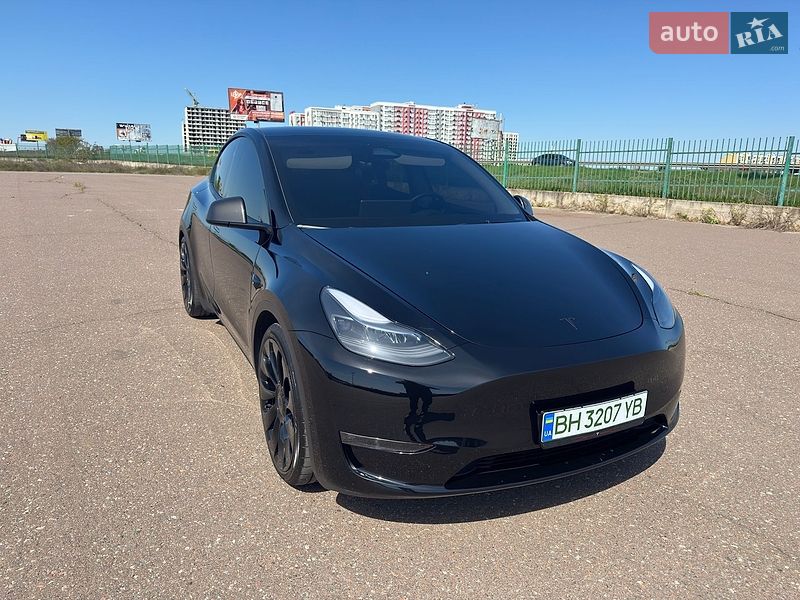 Внедорожник / Кроссовер Tesla Model Y 2023 в Одессе