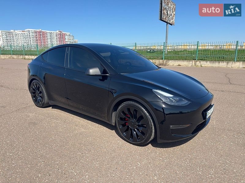 Внедорожник / Кроссовер Tesla Model Y 2023 в Одессе