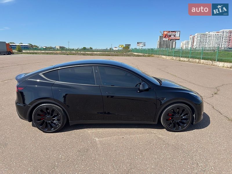 Внедорожник / Кроссовер Tesla Model Y 2023 в Одессе