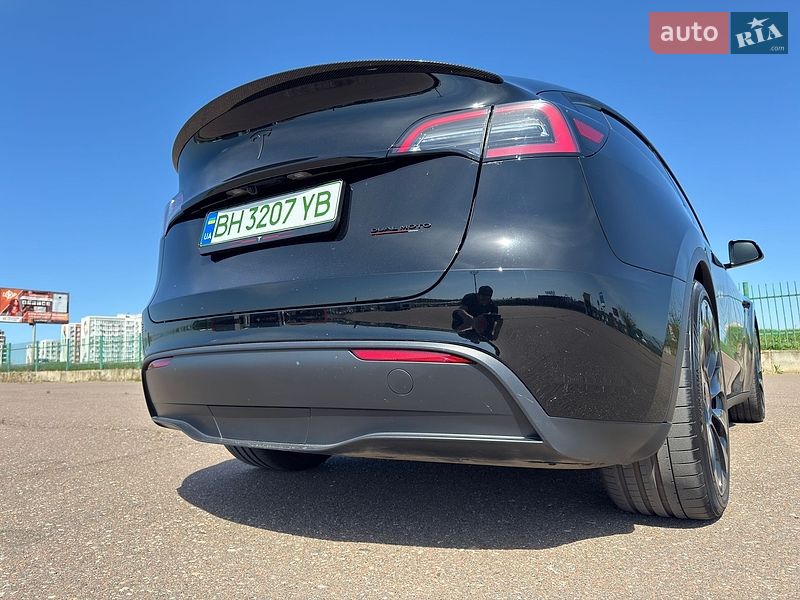 Внедорожник / Кроссовер Tesla Model Y 2023 в Одессе