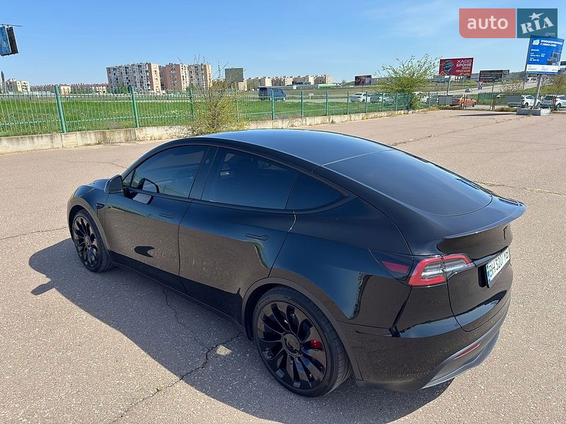 Внедорожник / Кроссовер Tesla Model Y 2023 в Одессе