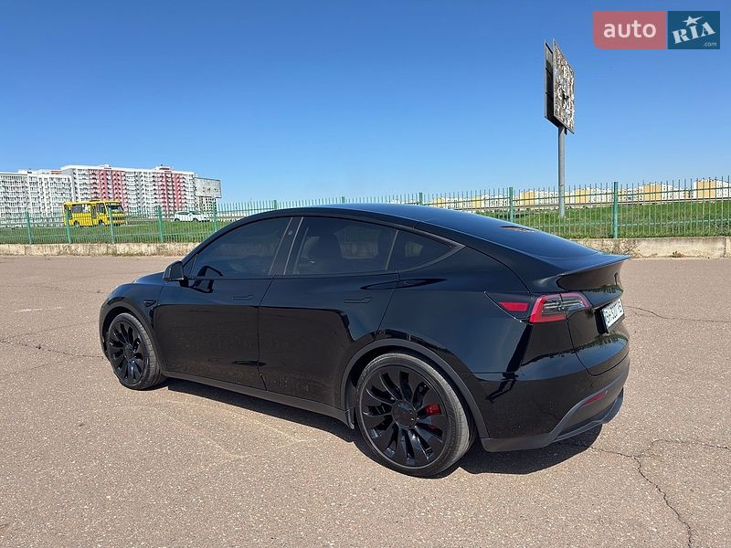 Внедорожник / Кроссовер Tesla Model Y 2023 в Одессе