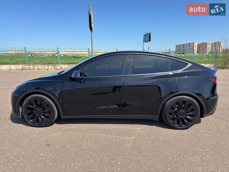 Внедорожник / Кроссовер Tesla Model Y 2023 в Одессе