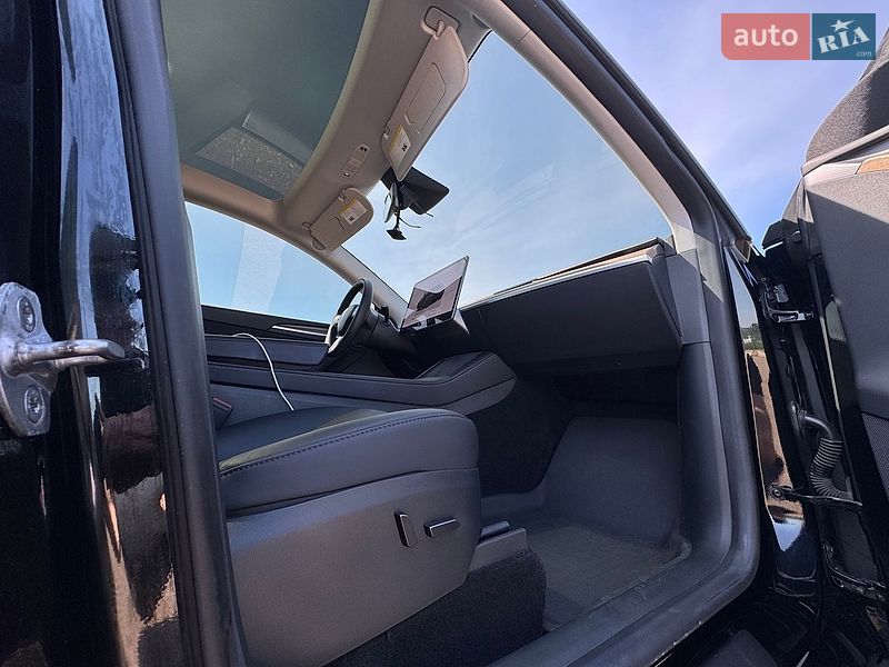 Внедорожник / Кроссовер Tesla Model Y 2023 в Одессе