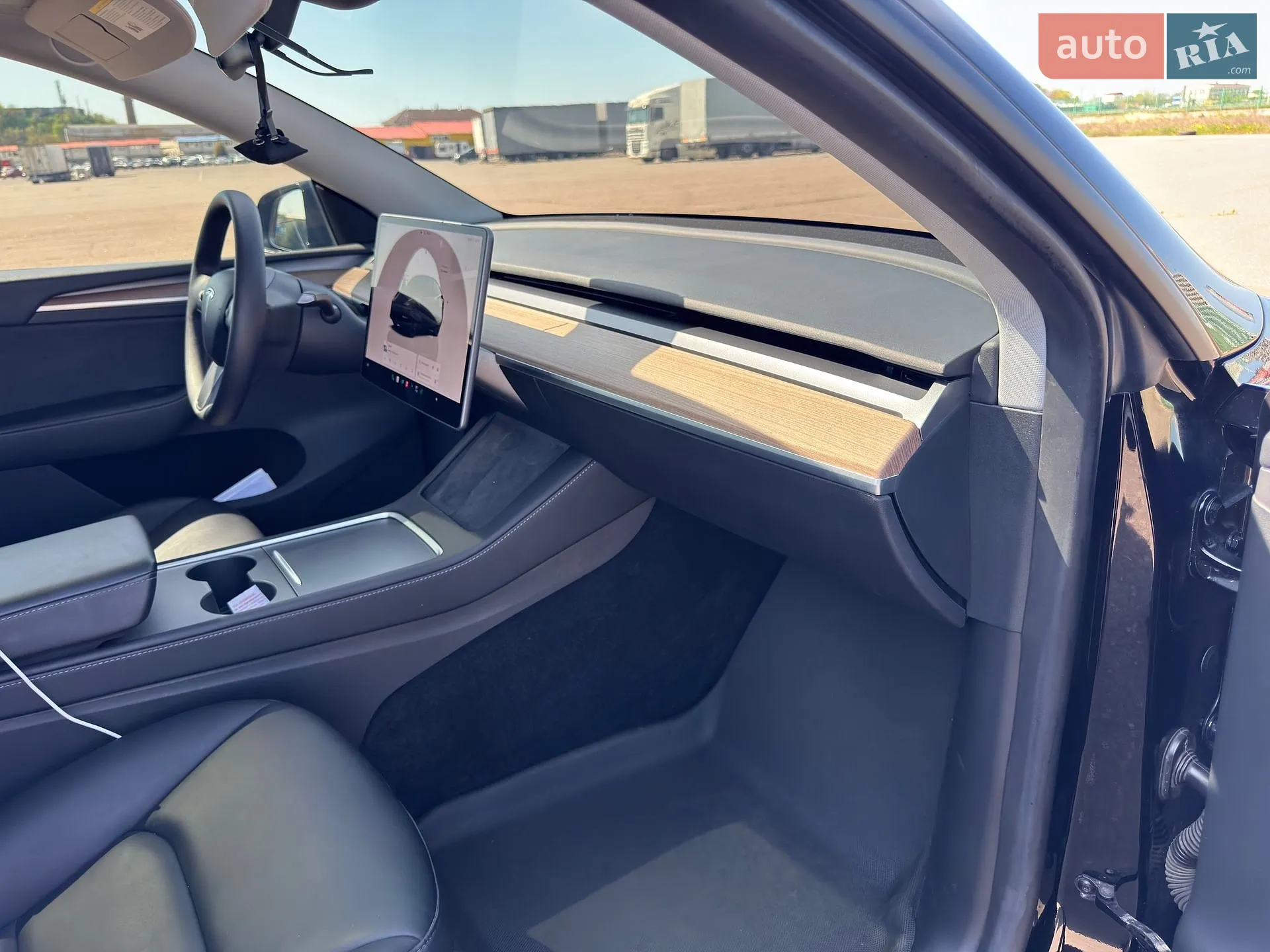 2023 Tesla Model Y - мініатюра 133