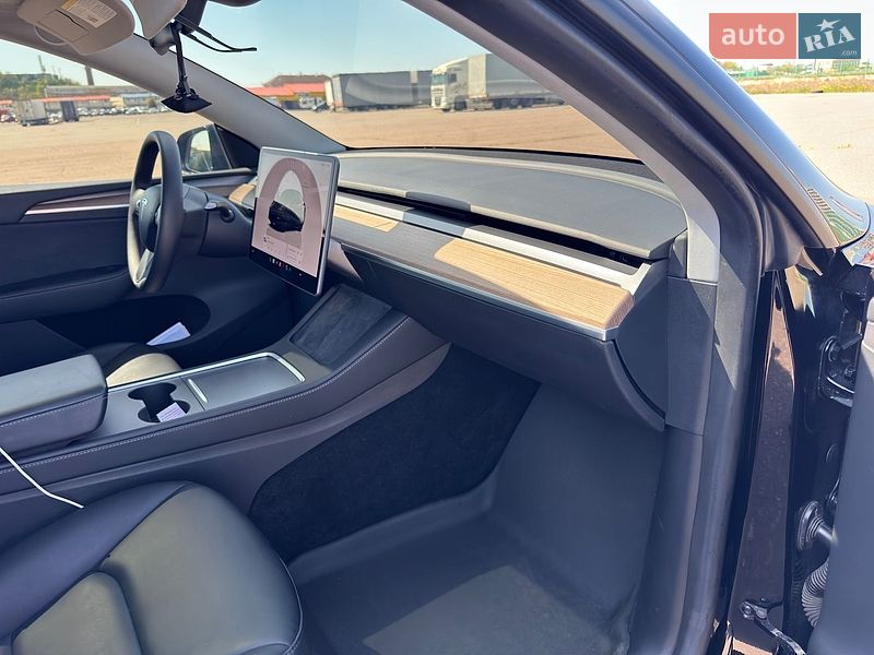 Внедорожник / Кроссовер Tesla Model Y 2023 в Одессе