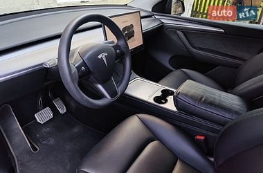 Внедорожник / Кроссовер Tesla Model Y 2024 в Львове