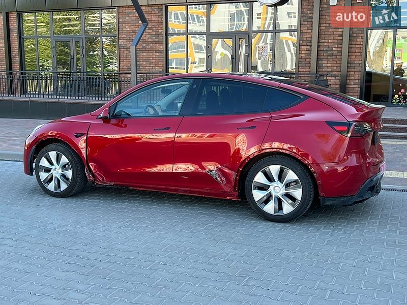 Внедорожник / Кроссовер Tesla Model Y 2023 в Виннице