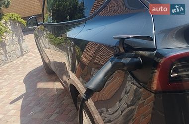 Внедорожник / Кроссовер Tesla Model Y 2023 в Полтаве