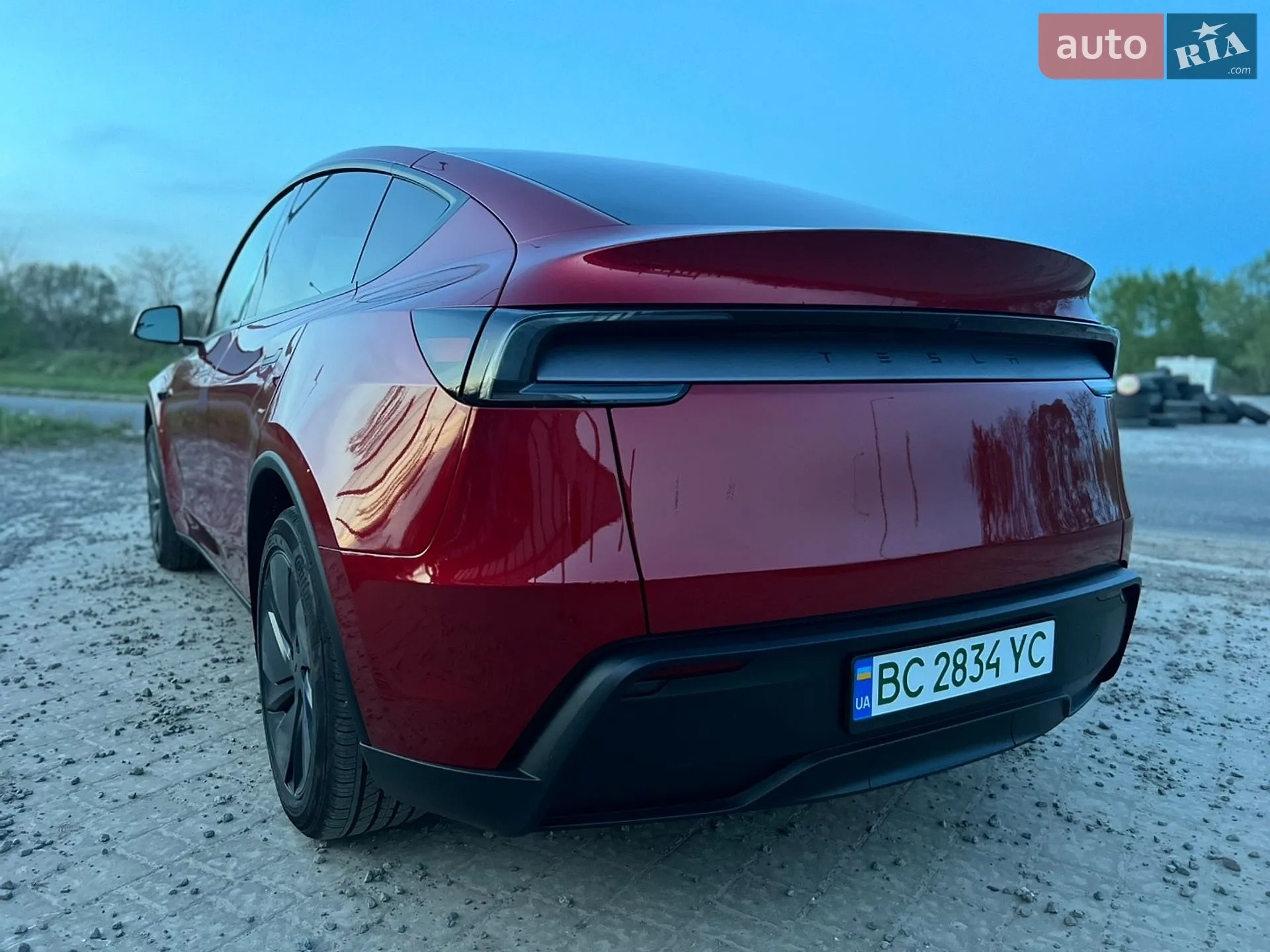 2025 Tesla Model Y - мініатюра 20