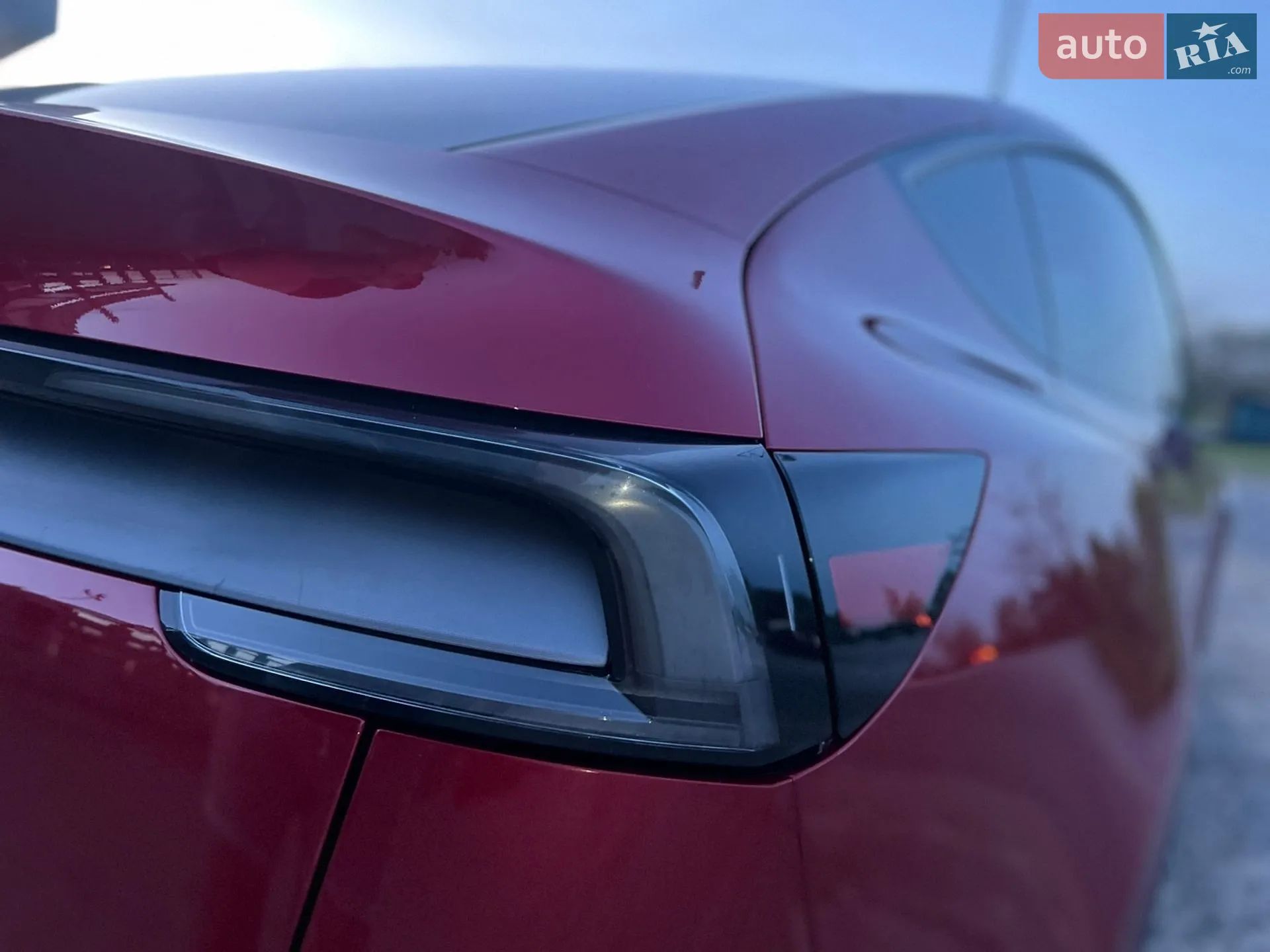 2025 Tesla Model Y - мініатюра 25