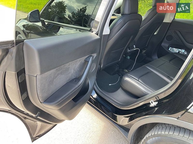 Внедорожник / Кроссовер Tesla Model Y 2022 в Запорожье