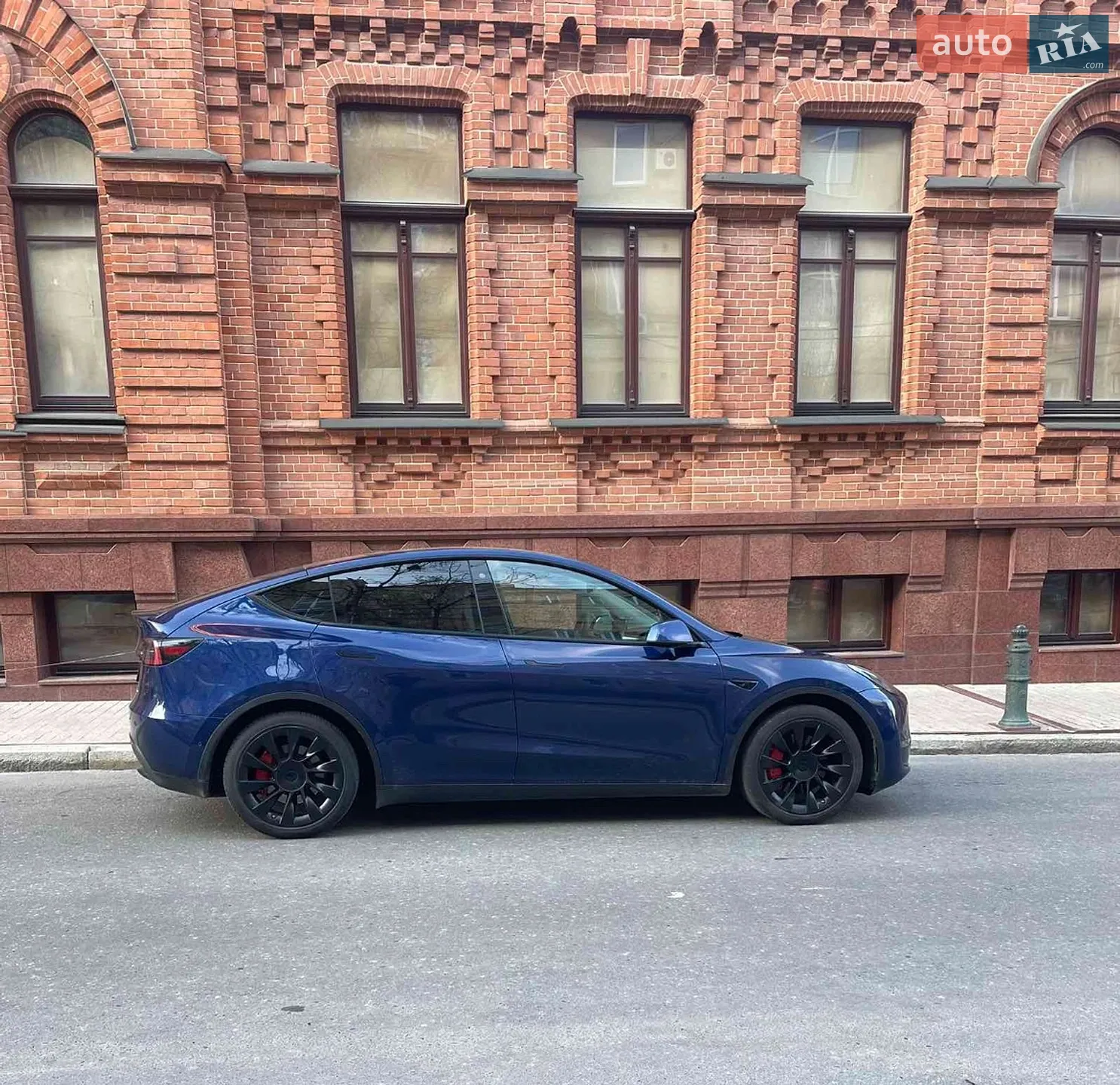 2021 Tesla Model Y - мініатюра 2