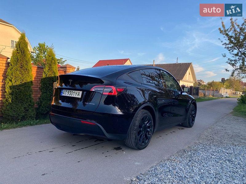 Позашляховик / Кросовер Tesla Model Y 2020 в Івано-Франківську