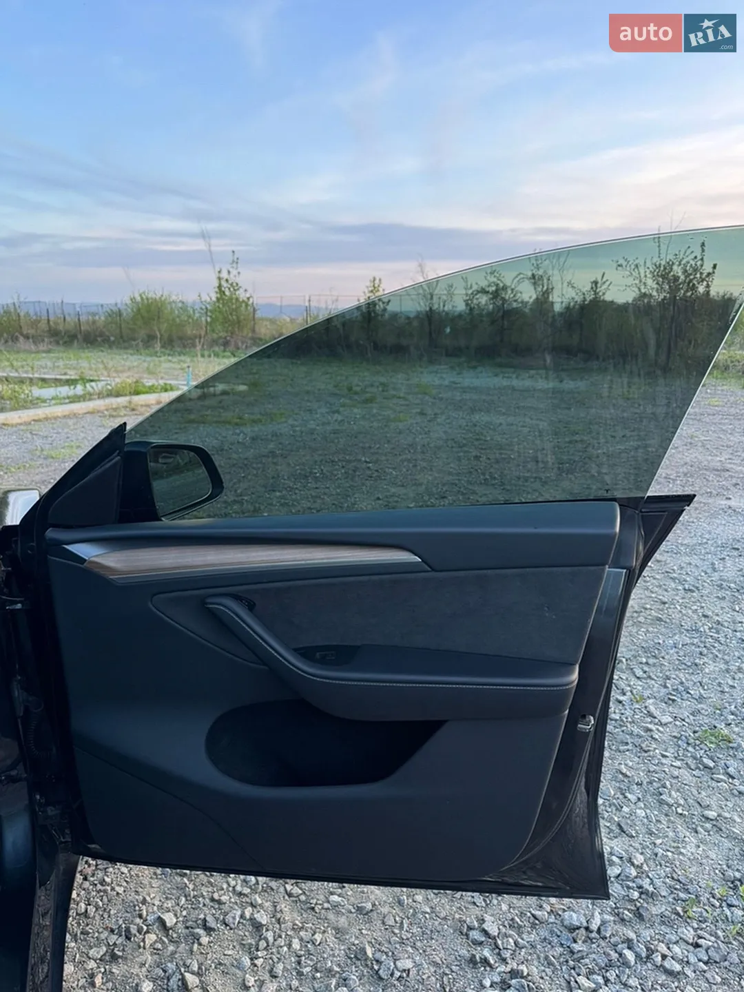 2024 Tesla Model Y - мініатюра 31